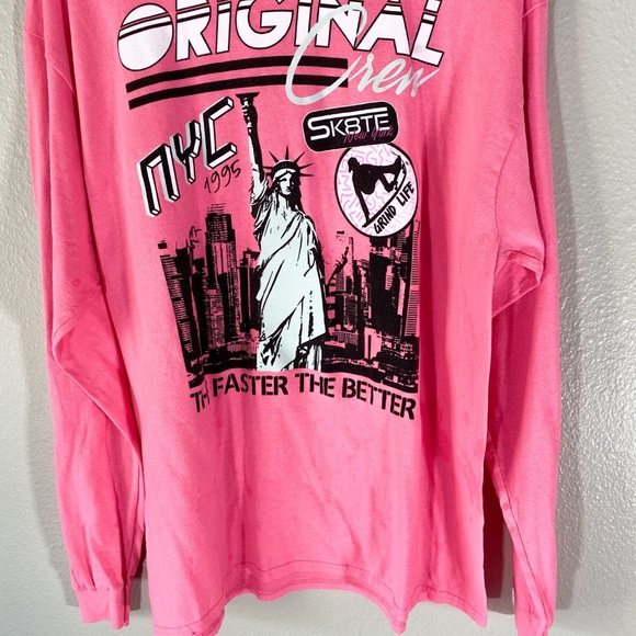 City Streets pink skate tshirt - Picture 3 of 6